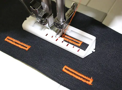 Šicí stroj Lada L30 + DÁREK